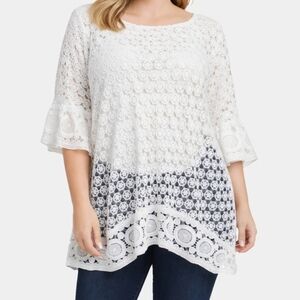 Lane Bryant Short Sleeve White Crochet Sheer Asymmetrical Hem Tunic Size 14/16